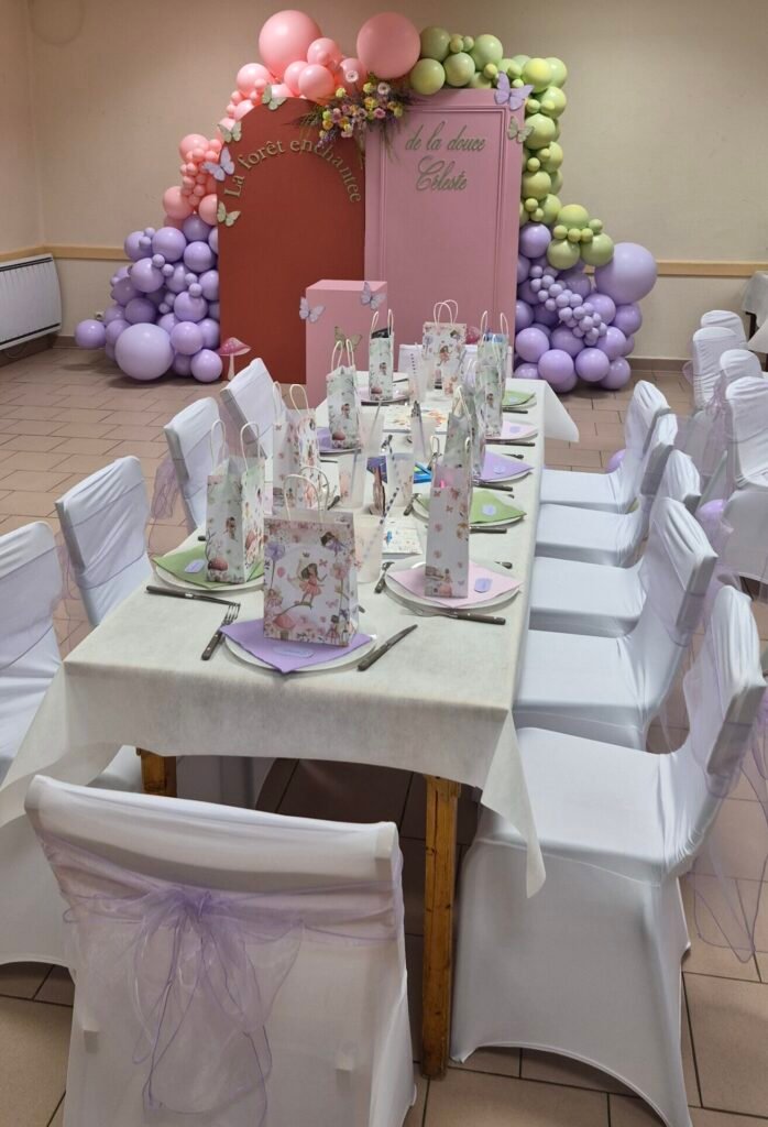 Décoration baptême arche de ballons backdrop table enfants (kids corner)
